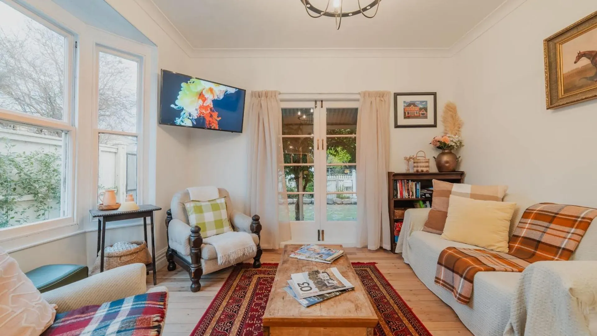 Stylish Central Cottage - Modern Heating & Parking Christchurch